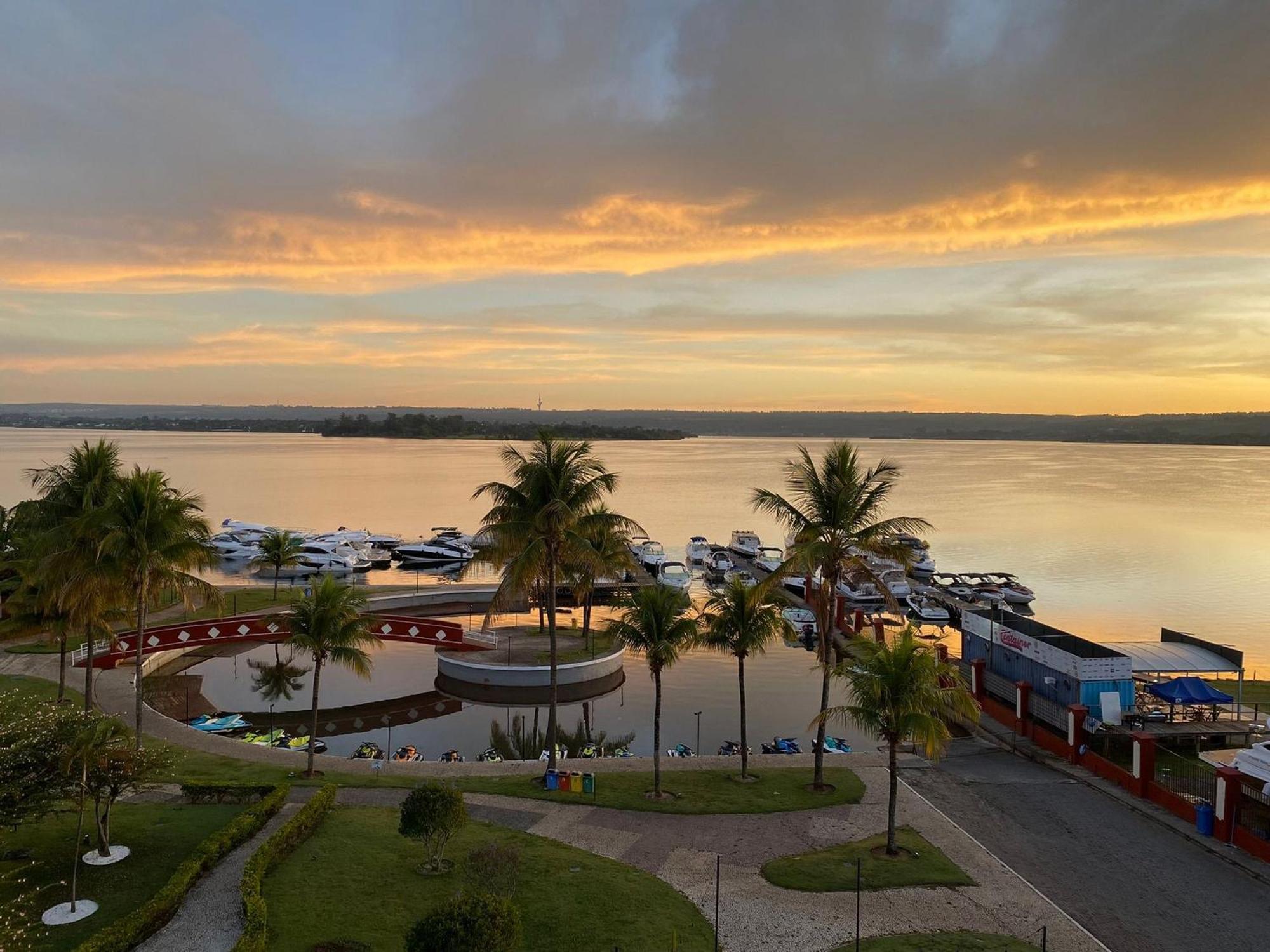 Luxuoso Flat Lake Side Com Vista Para O Lago Brasilia Exterior photo