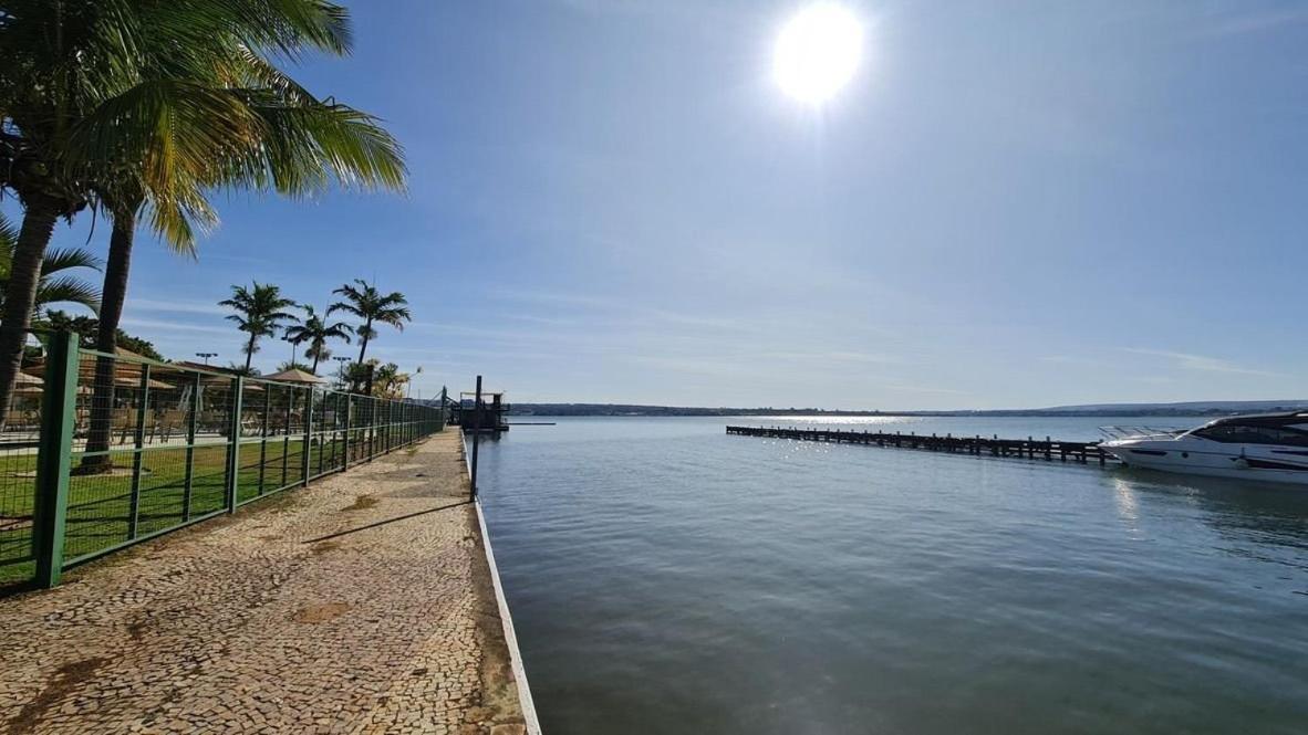 Luxuoso Flat Lake Side Com Vista Para O Lago Brasilia Exterior photo